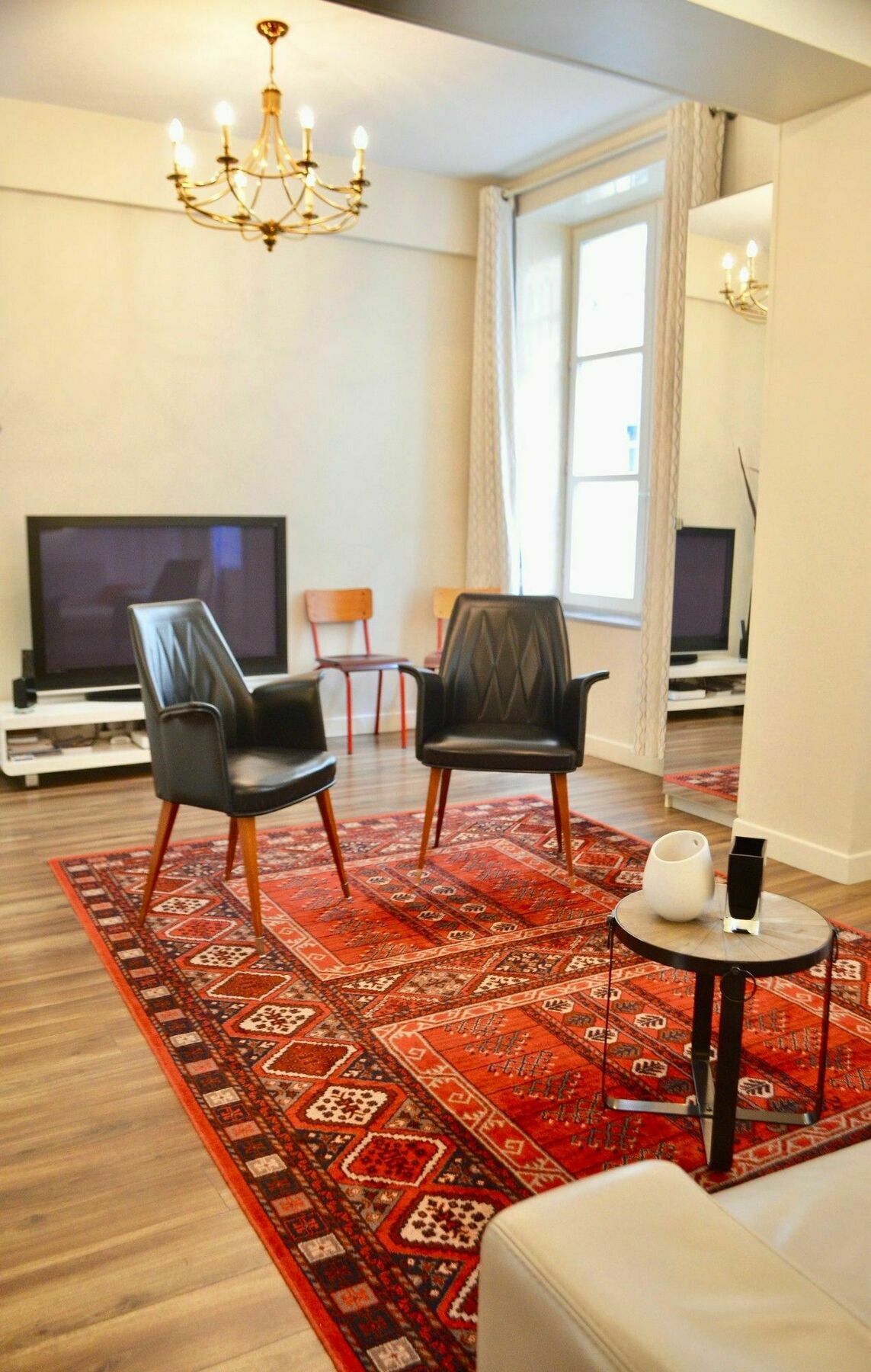 1 Bedroom In The Heart Of The Marais Area Apartment