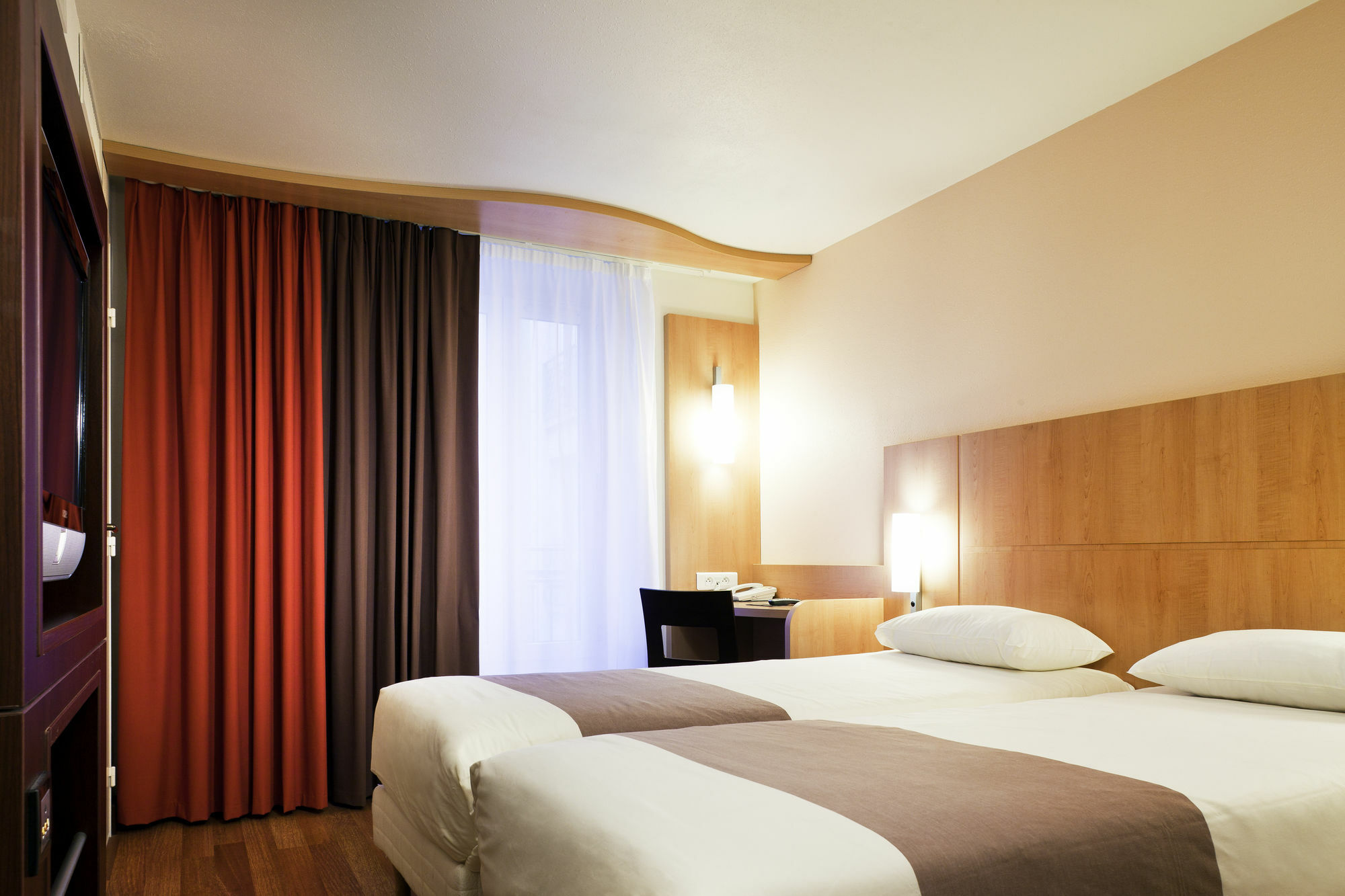 Hotel Ibis Opera La Fayette 3*