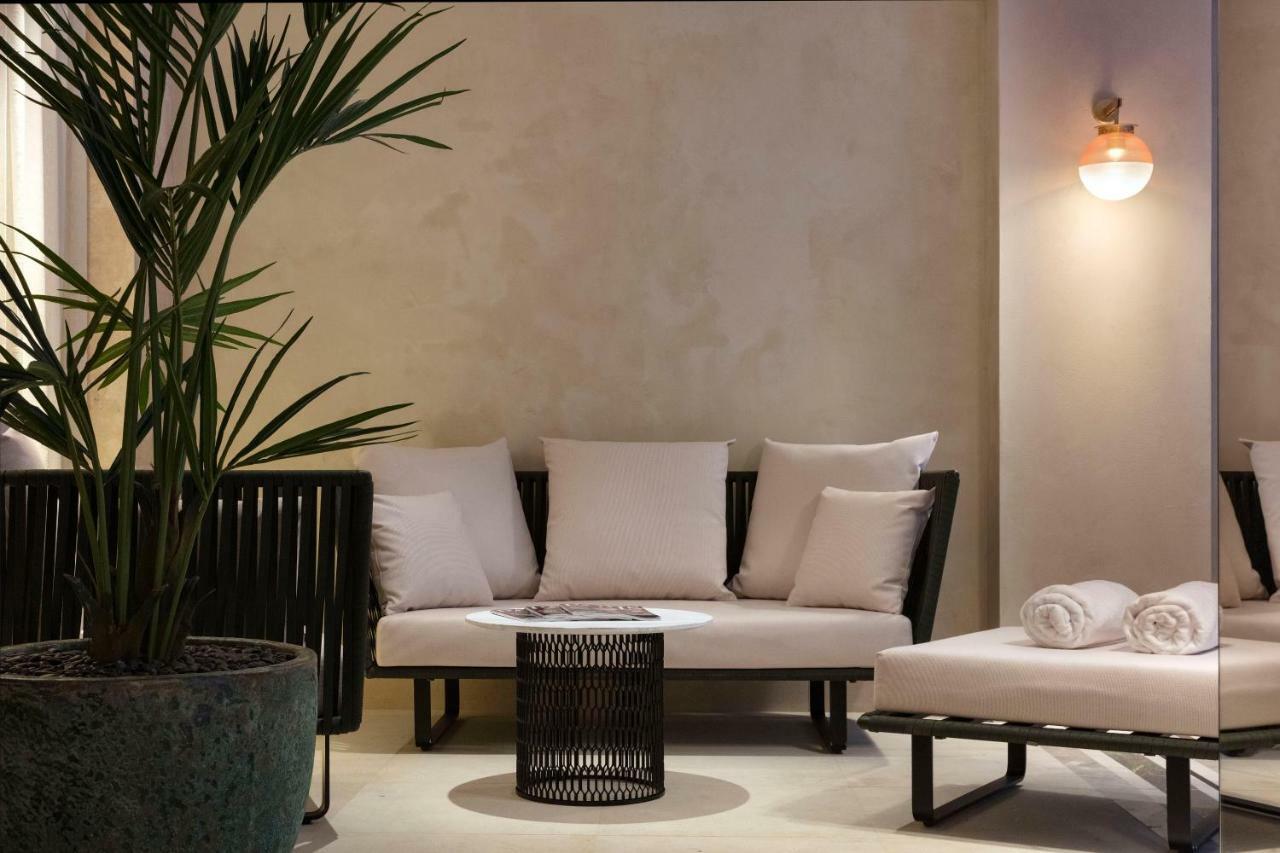 Les Jardins Du Faubourg & By Shiseido 5*