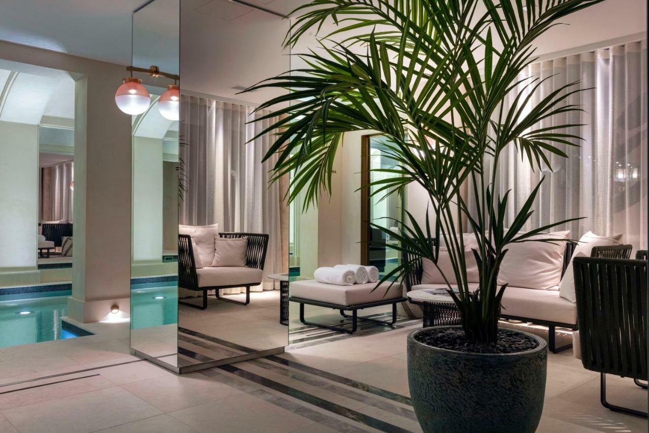 Les Jardins Du Faubourg & By Shiseido Hotel