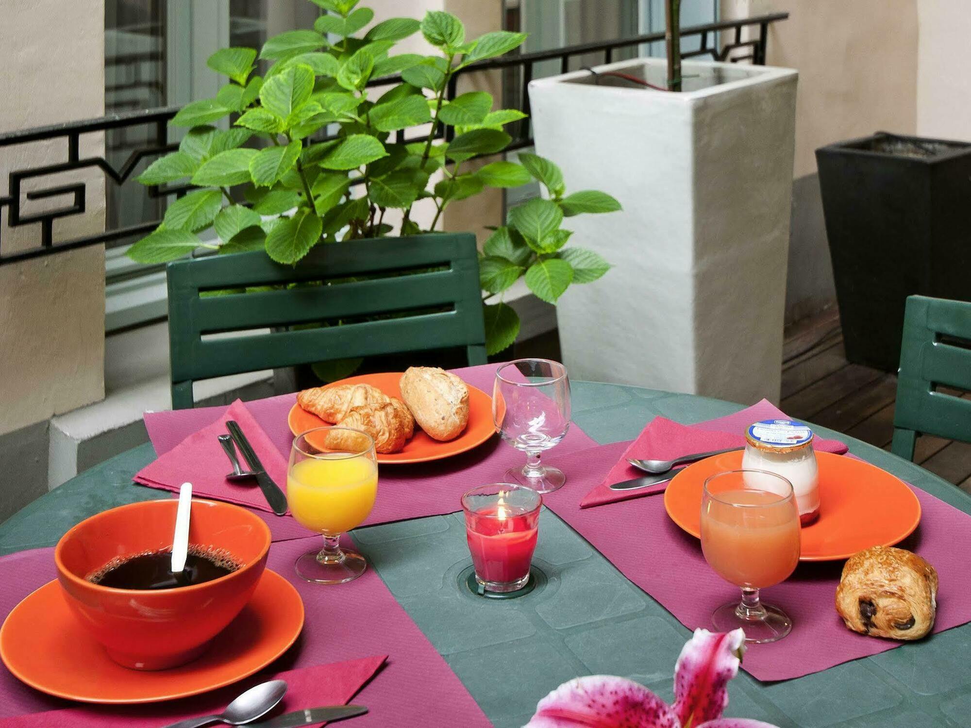 Adagio Access Philippe Auguste Aparthotel 2*