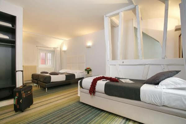 Hotel The Originals City, Lecourbe, Tour Eiffel 3*