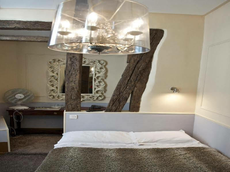 Hotel Petit Saint-honoré