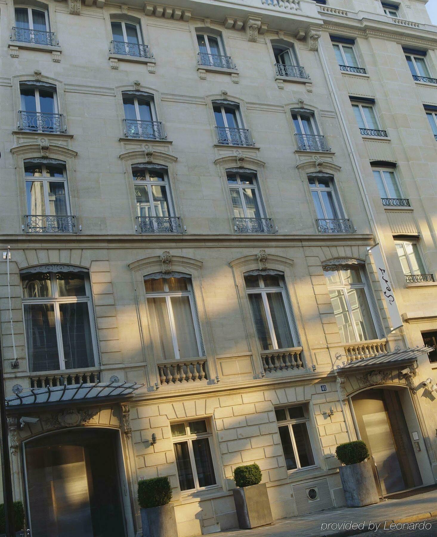 Hotel De Sers Champs Elysées Parigi