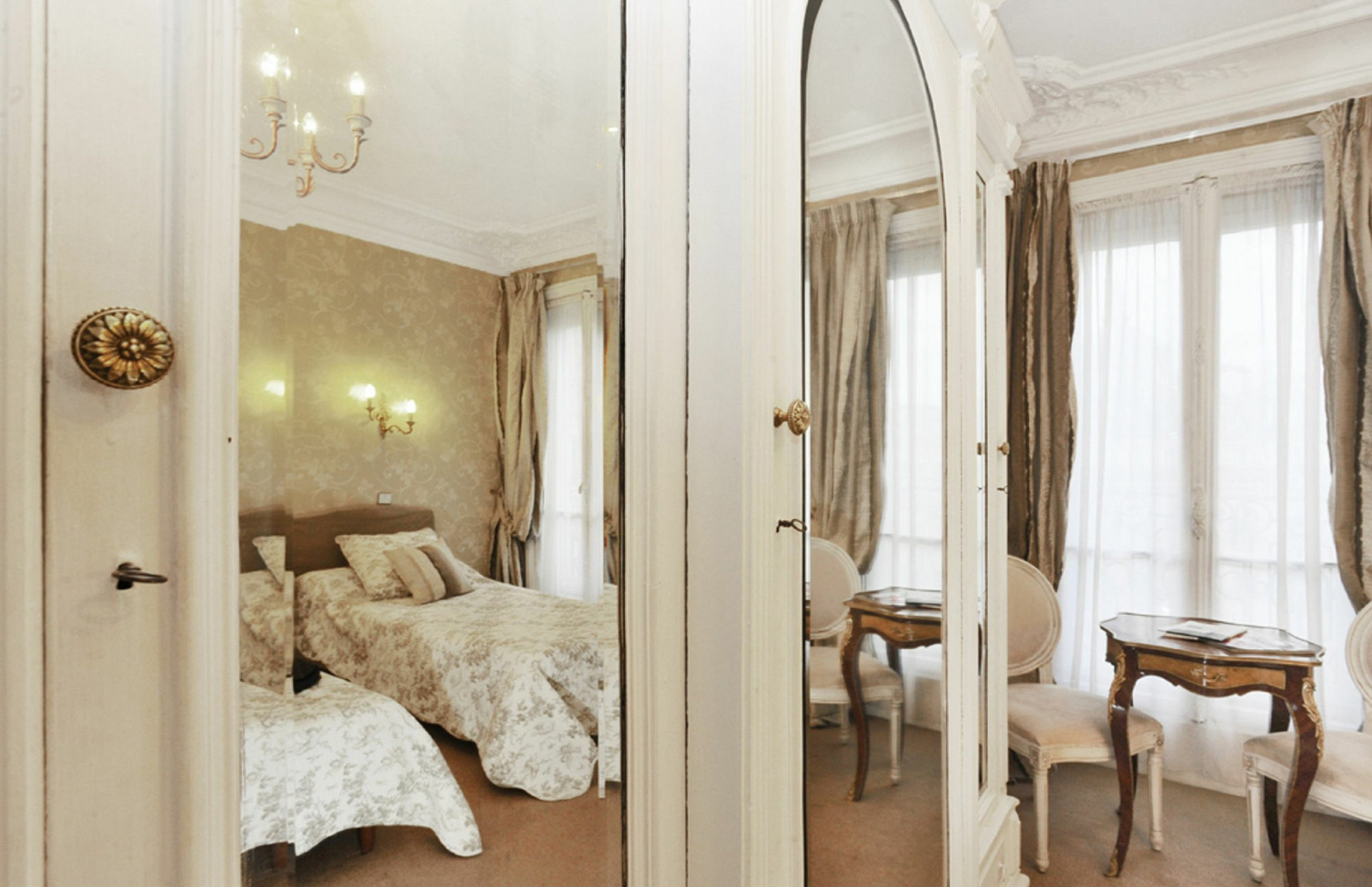 D'argenson Hotel 2*