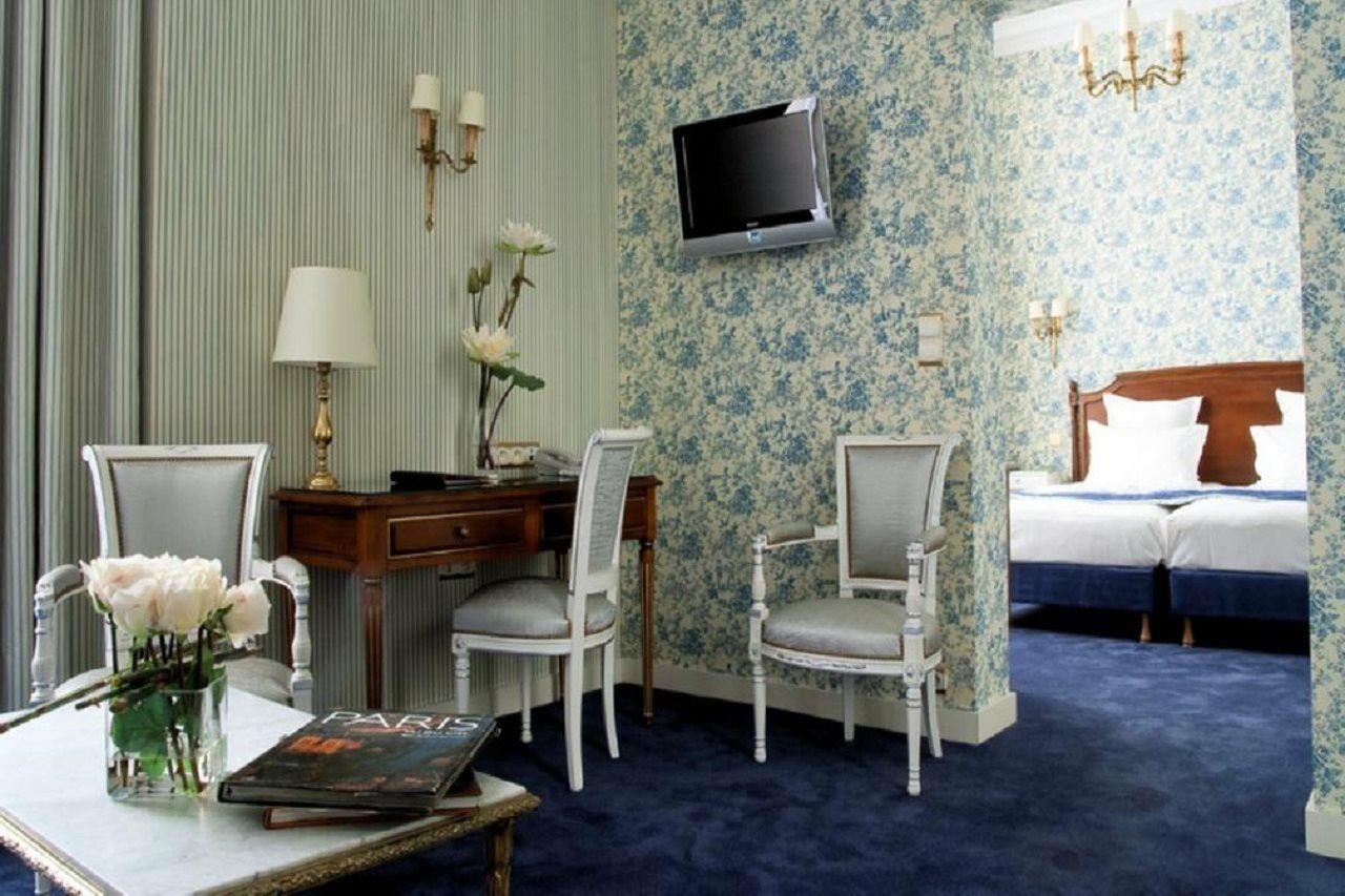 Mayfair Hotel 4*