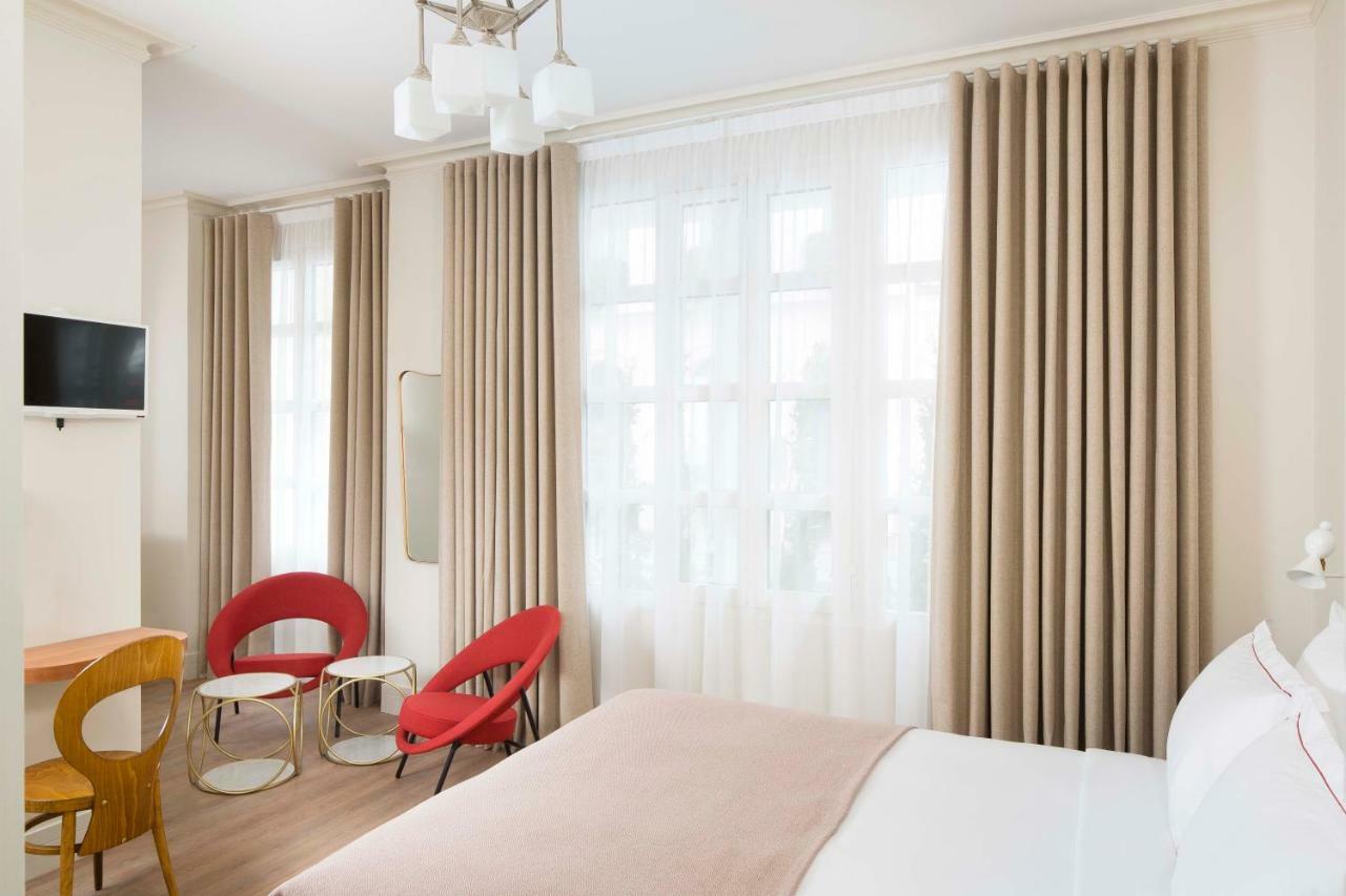 Hotel Céleste Batignolles Montmartre Parigi