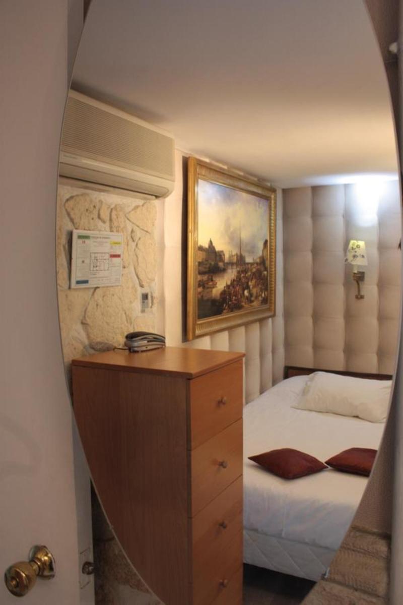 Hauteville Opera Hotel 3*