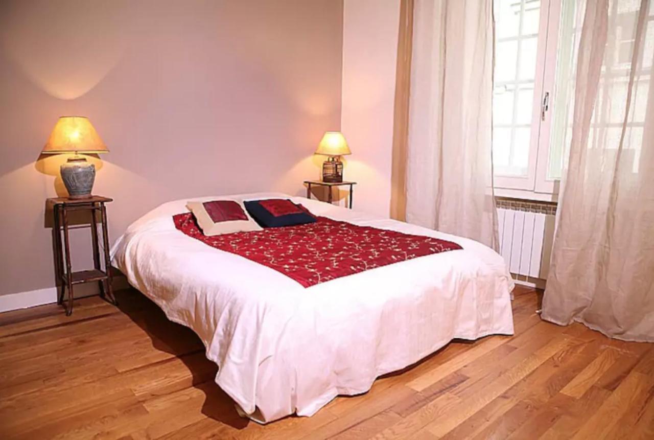Charming Cosy Triplex In Trendy Marais Parigi