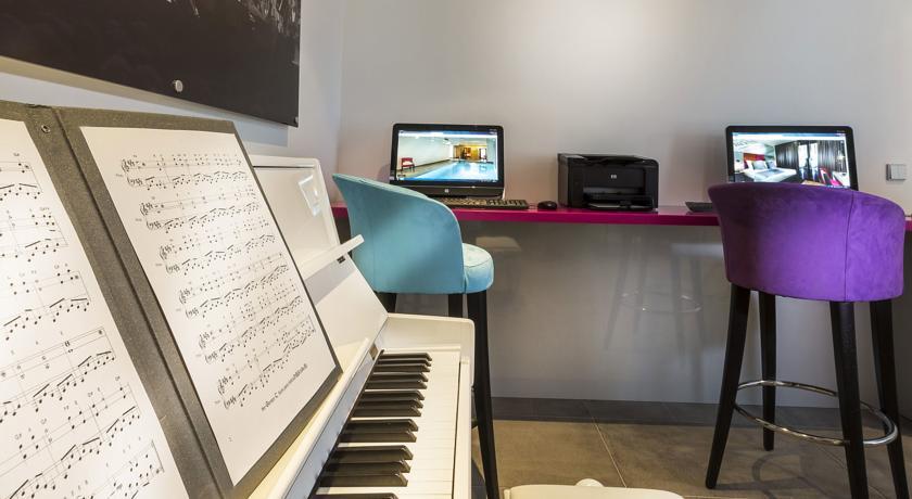 Hotel Lyric Opera Paris