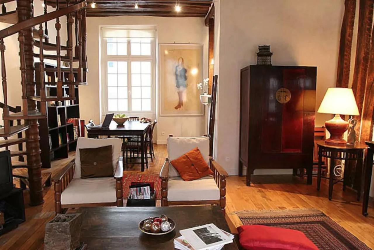 Charming Cosy Triplex In Trendy Marais Parigi