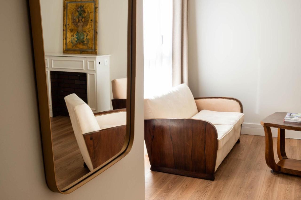 Céleste Batignolles Montmartre 4* Parigi