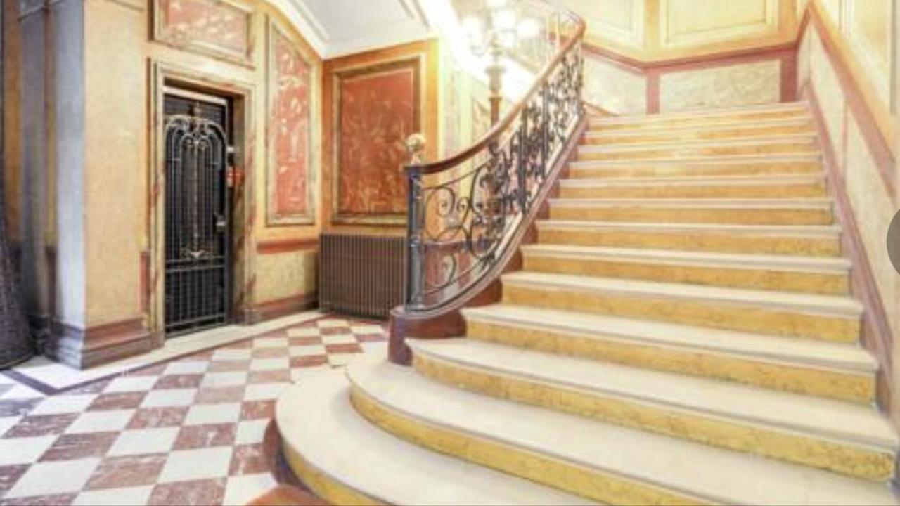 Apartment 21a Marechal Foch Avenue Champs-elysees