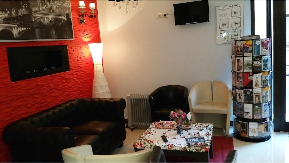 La Perle Montparnasse Hotel