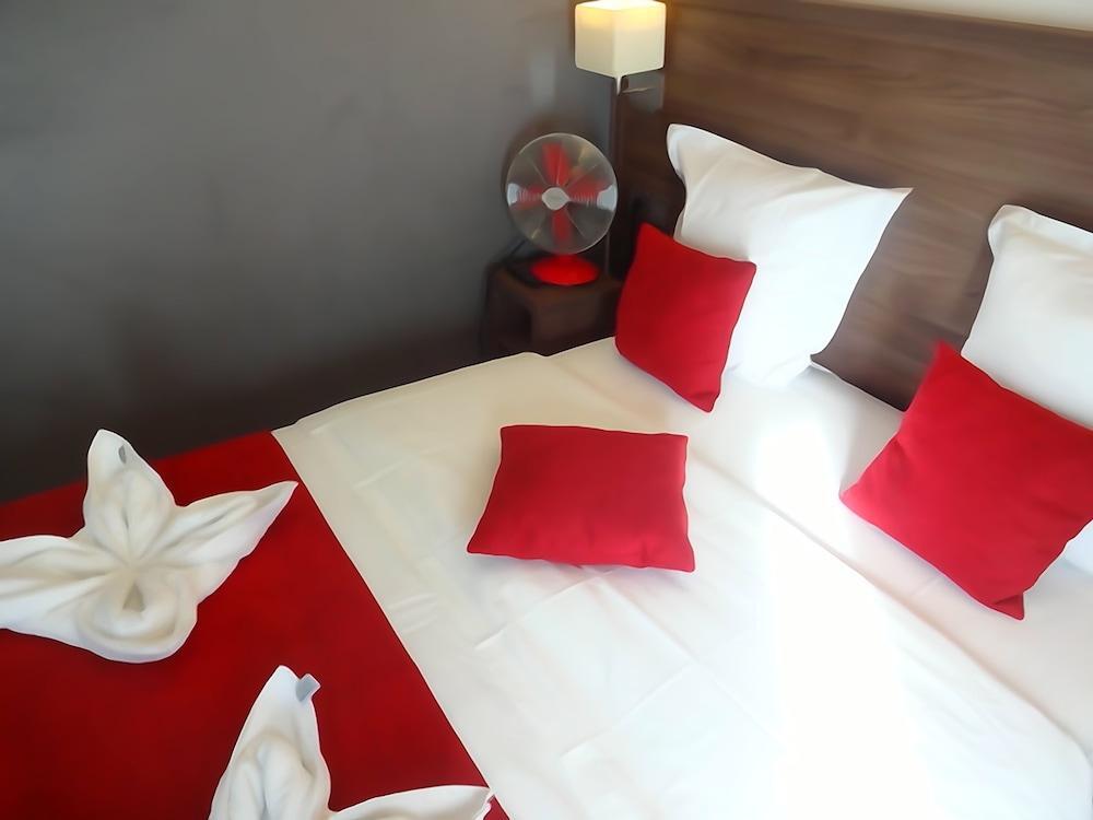 La Perle Montparnasse Hotel 2*
