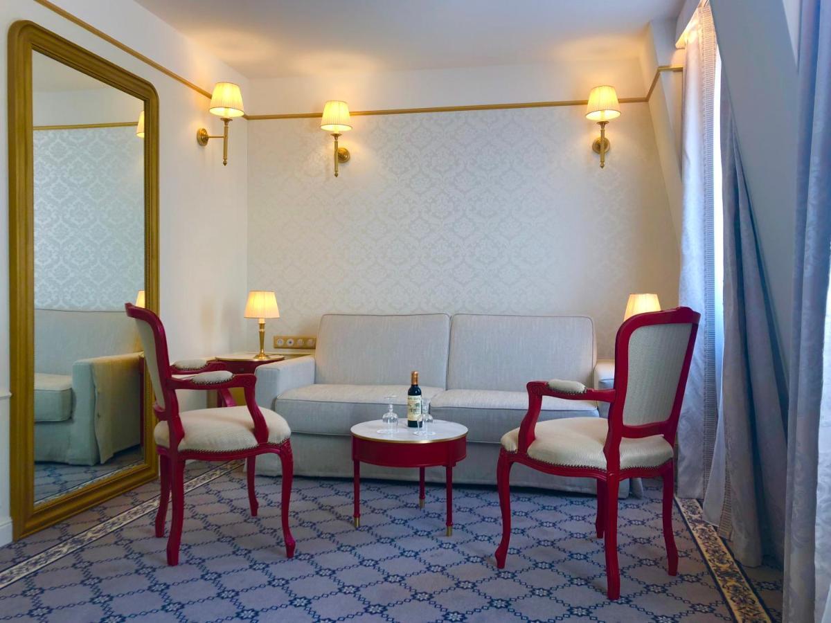 Mayfair Hotel 4*