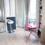 Hostnfly Apartments -