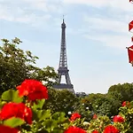 Hôtel Plaza Athénée - Dorchester Collection