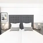 Livinparis - Luxury 3 Bedrooms Le Marais III