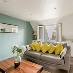 Appartement Avec Vue Imprenable Sur Le Louvre