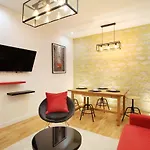 Rent A Room - Tracy Apartment