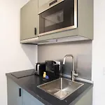 Guestready - Studio With Jacuzzi In The 10 Th