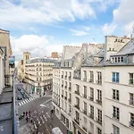 Splendid 3 Bdrs Flat In A Prime Location Of Paris