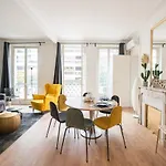 2 Bedroom Appartement Near Tour Eiffel & Trocadero