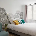 Home Suite Home Saint-Denis