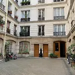 Le Studio de Martine - 9e Paris - 5 min à pied du Moulin Rouge - 15 min à pied des Galeries Lafayette et de Montmartre