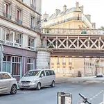 Greeter-Bel Appartement Parisien De 70M2 - St Lazare