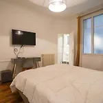 Large Flat At 2 Steps From The Eiffel Tower