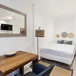 Bright&Modern Studio in Paris