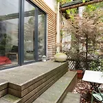 Parisian flat wterrace in Saint Michel-Notre Dame
