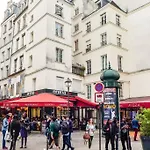 Chatelet Hyper Central Studio With Mezzanine