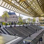 Chatelet Hyper Central Studio With Mezzanine