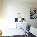Charming Bright Apartment Near Montmartre