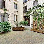 CMG Place de la République / Magenta