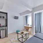 Beautiful Flat Next To Saint Lazare Opera