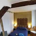 Central & Nice ! 3 Bedrooms, 2 Bathrooms