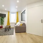 Parisian Flat With Sauna