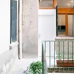 Cosy And Charming Studio Near The Marais