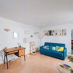 Bright And Lovely Parisian Apartment