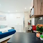 Well located flat for 2 people near Montmartre&Opéra