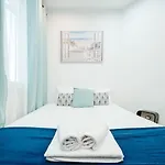 Well located flat for 2 people near Montmartre&Opéra