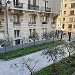 Raynouard Apartment