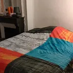 III Chambre privée chez habitant à Paris 75010, près de La Gare du Nord