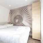 Amazing Apartment Under The Roof In Paris 8Th