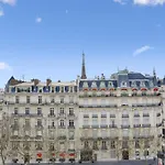 Superbe appartement rénové sur les toits de Paris avec vue sur la Tour Eiffel