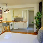 Charmant Studio Dans Un Immeuble Paris 5